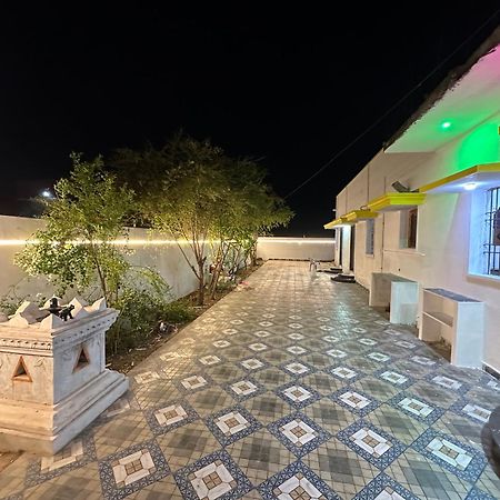 Arunachala Sashwin Guest House Tiruvannamalai Bagian luar foto
