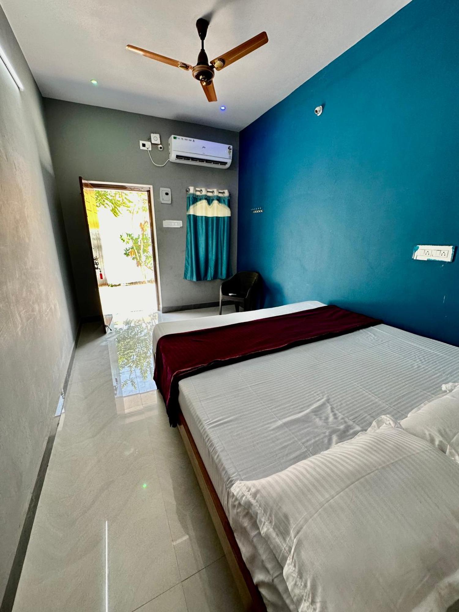 Arunachala Sashwin Guest House Tiruvannamalai Bagian luar foto